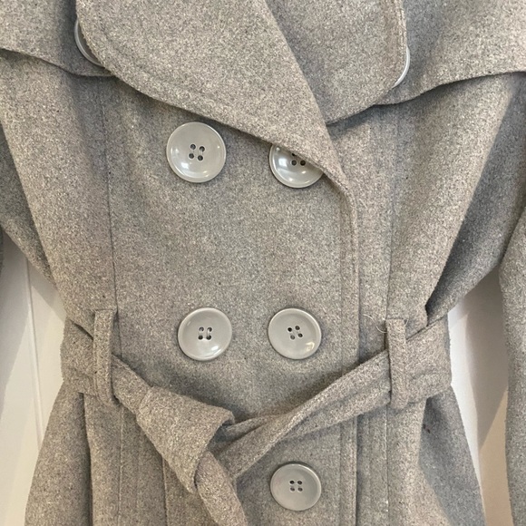 Cute fall jacket - Picture 3 of 3